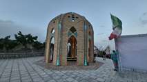 آیین رونمایی از یادمان شهدای بوستان خورشید و اردیبهشت
